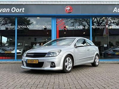 Opel Astra GTC