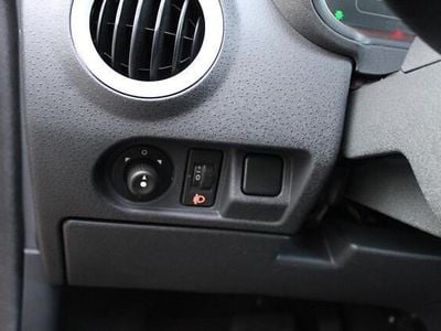 Beige (metallic) Gebruikt 2006 Citroën C3 Pluriel Cabriolet | € 3.000 (Iets duurder)