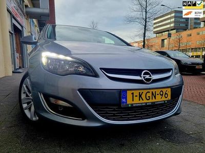 Grijs Gebruikt 2013 Opel Astra Sport Hatchback | € 5.750 (Eerlijke prijs)