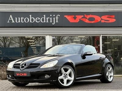 Zwart (metallic) Gebruikt 2004 Mercedes SLK200 AMG Cabriolet | € 7.900 (Eerlijke prijs)