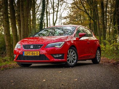 Rood Gebruikt 2012 Seat Leon FR Hatchback | € 8.500 (Eerlijke prijs)