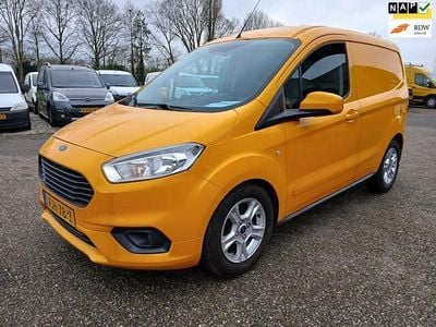 Geel Occasion 2021 Ford Transit Limited Van | € 6.950 (Goede deal)