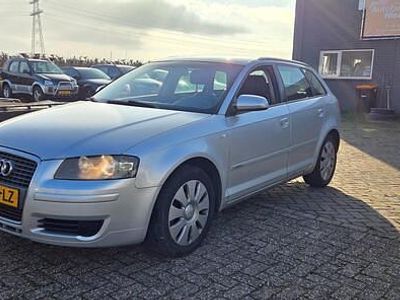Grijs Gebruikt 2006 Audi A3 Sportback Attraction Hatchback | € 1.750 (Goede deal)