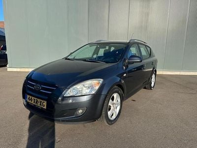 Occasion Kia Ceed 123 PK (90 kW) 2007 Grijs (metallic) Hatchback