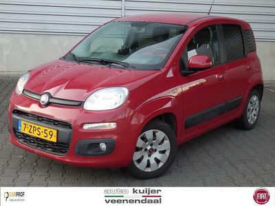 Occasion Fiat Panda Lounge 60 PK (44 kW) 2015 Rood Hatchback