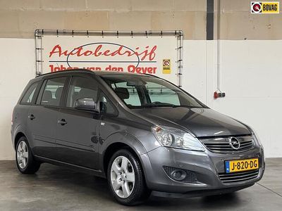 Grijs Occasion 2012 Opel Zafira Cosmo MPV | € 5.450 (Eerlijke prijs)