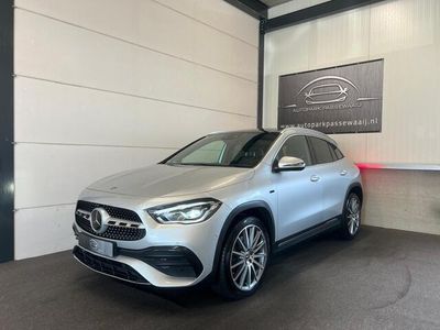 Grijs Gebruikt 2021 Mercedes GLA250 AMG SUV | € 39.950
