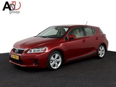 Lexus CT200h