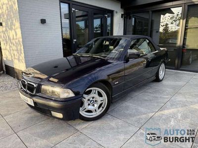 Blauw, metallic lak Gebruikt 1998 BMW 328 Cabriolet Executive Cabriolet | € 14.950