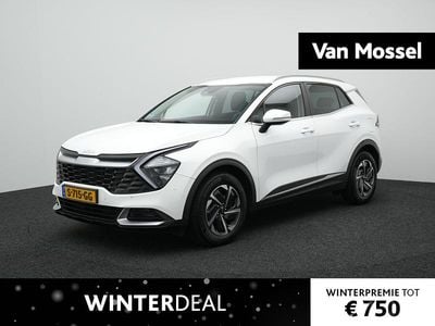 Wit Occasion 2022 Kia Sportage Play SUV | € 24.900 (Goede deal)
