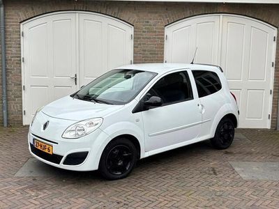 tweedehands Renault Twingo 1.2 Authentique Met parkeersensoren