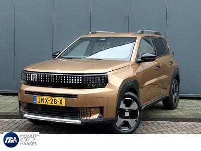 Bruin Nieuw 2025 Fiat Grande Panda La Prima Hatchback | € 26.900 (Goede deal)