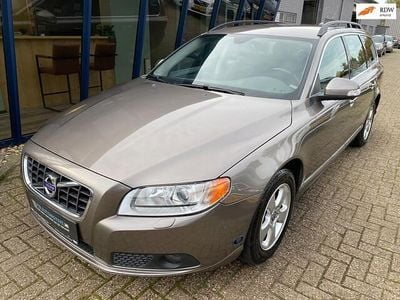 Grijs Occasion 2009 Volvo V70 Momentum Stationwagen | € 16.945 (Iets duurder)