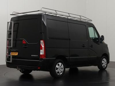 Zwart Occasion 2021 Renault Master Van | € 17.800