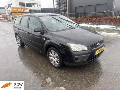Zwart Occasion 2007 Ford Focus Ambiente Stationwagen | € 699 (Goede deal)