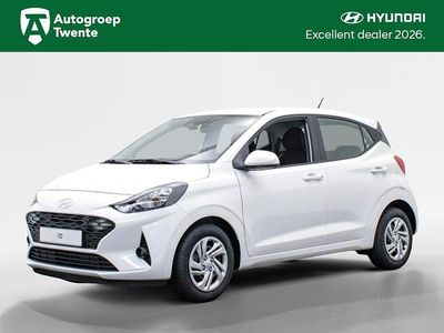 Atlas white Occasion 2024 Hyundai i10 Comfort Hatchback | € 15.250 (Eerlijke prijs)