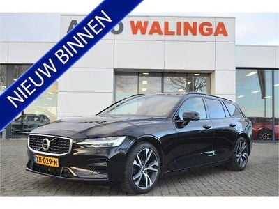 Zwart Occasion 2019 Volvo V60 R-Design Stationwagen | € 23.750 (Eerlijke prijs)