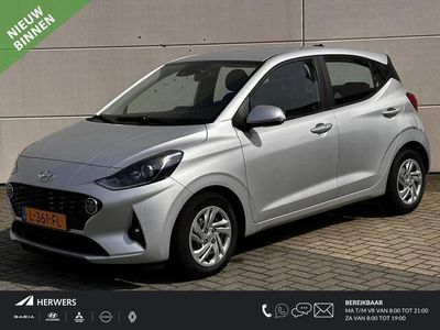 tweedehands Hyundai i10 1.0 Premium / Navigatie / Climate Control / Achteruitrijcamera / All Season banden /