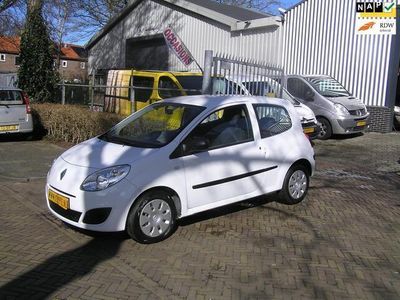 tweedehands Renault Twingo 1.2 Authentique 137d km nap airco nieuwe apk