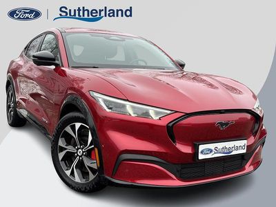 Rood Occasion 2024 Ford Mustang Mach-E Premium SUV | € 40.695 (Iets duurder)