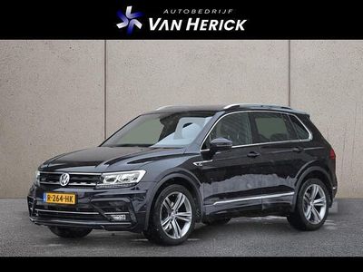 Zwart Occasion 2017 VW Tiguan Highline SUV | € 25.445 (Eerlijke prijs)