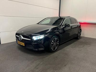 tweedehands Mercedes A180 Business Solution AMG (Thermatic) Schuif/Panoramadak, Ambient Lightning, Adapative Cruisee Control etc.