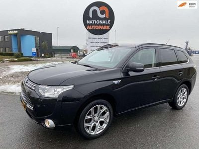 Occasion Mitsubishi Outlander P-HEV Edition 121 PK (88 kW) 2014 Zwart SUV