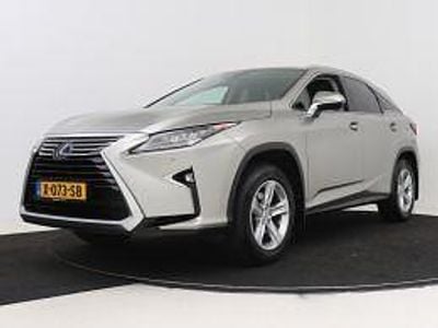 Sonic titanium metallic (grijs metallic) Gebruikt 2017 Lexus RX450h Luxury Line SUV | € 36.945 (Goede deal)