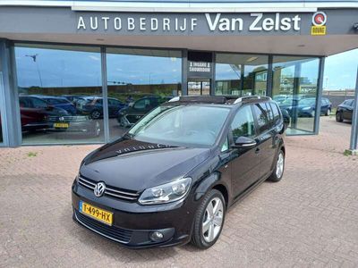 tweedehands VW Touran 1.4 TSI Highline 7p. DSG automaat Panorama dak M