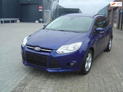 Blauw (metallic) Occasion 2014 Ford Focus Stationwagen | € 1.450