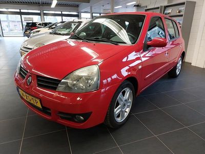 Rood Gebruikt 2007 Renault Clio II Campus Hatchback | € 1.749 (Duur)