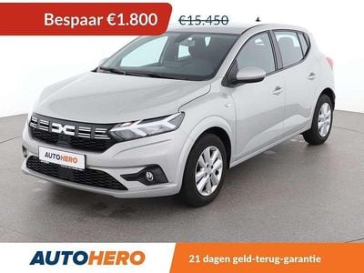 Zilver Gebruikt 2023 Dacia Sandero Expression Hatchback | € 13.849 (Goede deal)