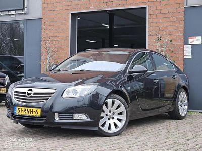 Zwart Gebruikt 2011 Opel Insignia Cosmo Hatchback | € 8.995 (Duur)