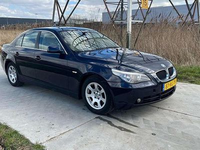 BMW 525