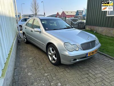 Mercedes C200