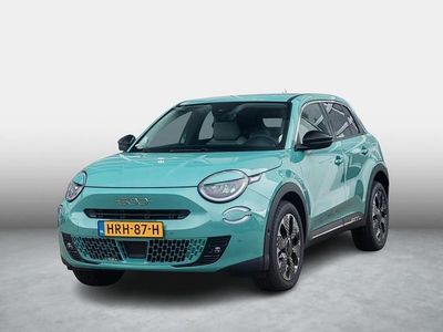 Nieuw Fiat 600 La Prima 110 PK (80 kW) 2025 Blauw SUV