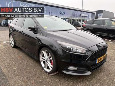 Zwart Gebruikt 2017 Ford Focus ST Stationwagen | € 11.900