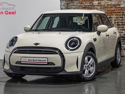 Wit Gebruikt 2022 Mini Cooper Hatchback | € 19.995 (Eerlijke prijs)