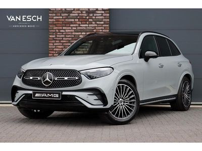 Grijs Gebruikt 2024 Mercedes GLC400d AMG line SUV | € 82.500 (Duur)