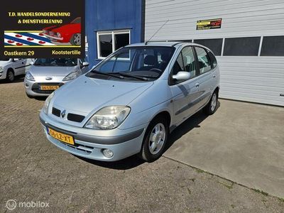 tweedehands Renault Scénic II 1.6-16V Dynamique automaat met lage Km.stand