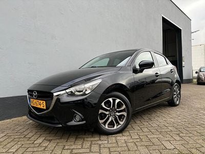 Zwart Gebruikt 2015 Mazda 2 Hatchback | € 11.750 (Iets duurder)
