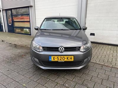 Grijs Gebruikt 2013 VW Polo Highline Hatchback | € 6.550 (Eerlijke prijs)