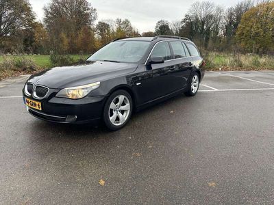 BMW 523