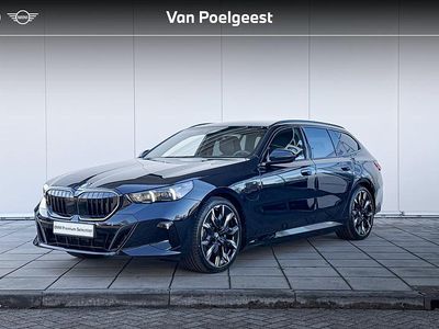 M carbonschwarz metallic (416) (zwart metallic) Occasion 2026 BMW 530e M Sport Stationwagen | € 99.900