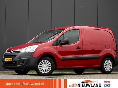 Rood Gebruikt 2017 Citroën Berlingo MPV | € 5.950 (Eerlijke prijs)
