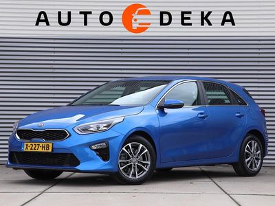 Blauw Gebruikt 2022 Kia Ceed Hatchback | € 23.950 (Goede deal)