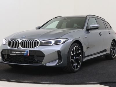 BMW 330e