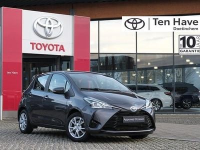 Grijs Gebruikt 2019 Toyota Yaris Active Hatchback | € 15.900 (Eerlijke prijs)