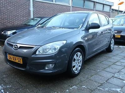 Occasion Hyundai i30 Dynamiq 122 PK (89 kW) 2007 Grijs Hatchback