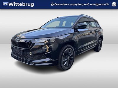 Zwart Gebruikt 2022 Skoda Karoq SportLine SUV | € 31.750 (Eerlijke prijs)